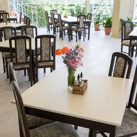 Coop - Kiten Hotell