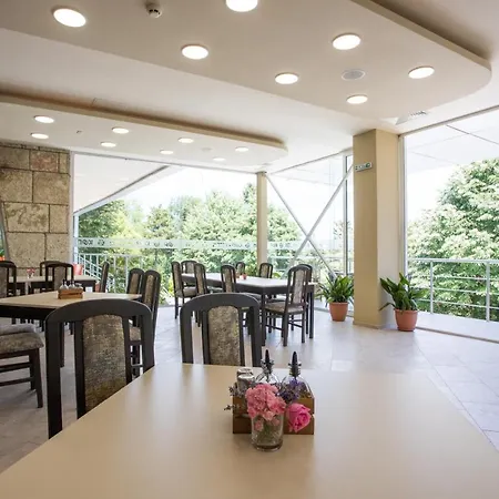 Coop - Otel Naousa