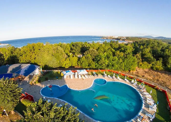 Coop - 2* Китен